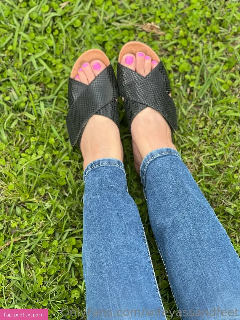 wifeyassandfeet - Photo #77