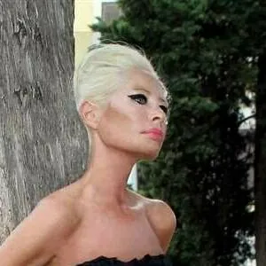 Wendy James