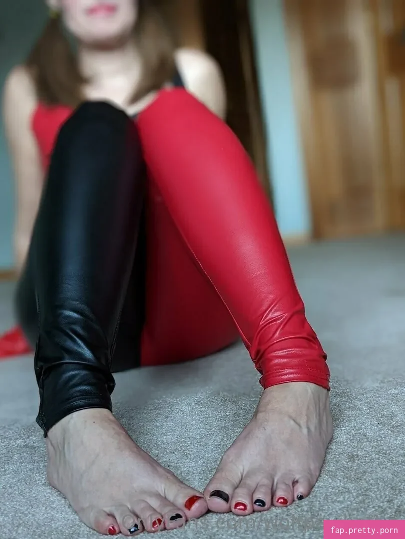 wolfpawhottie - Photo #16