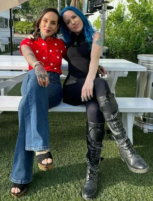 WomenMetal
