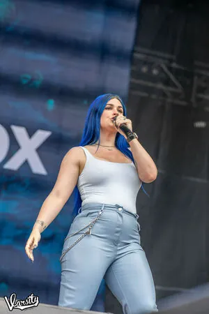 WomenMetal