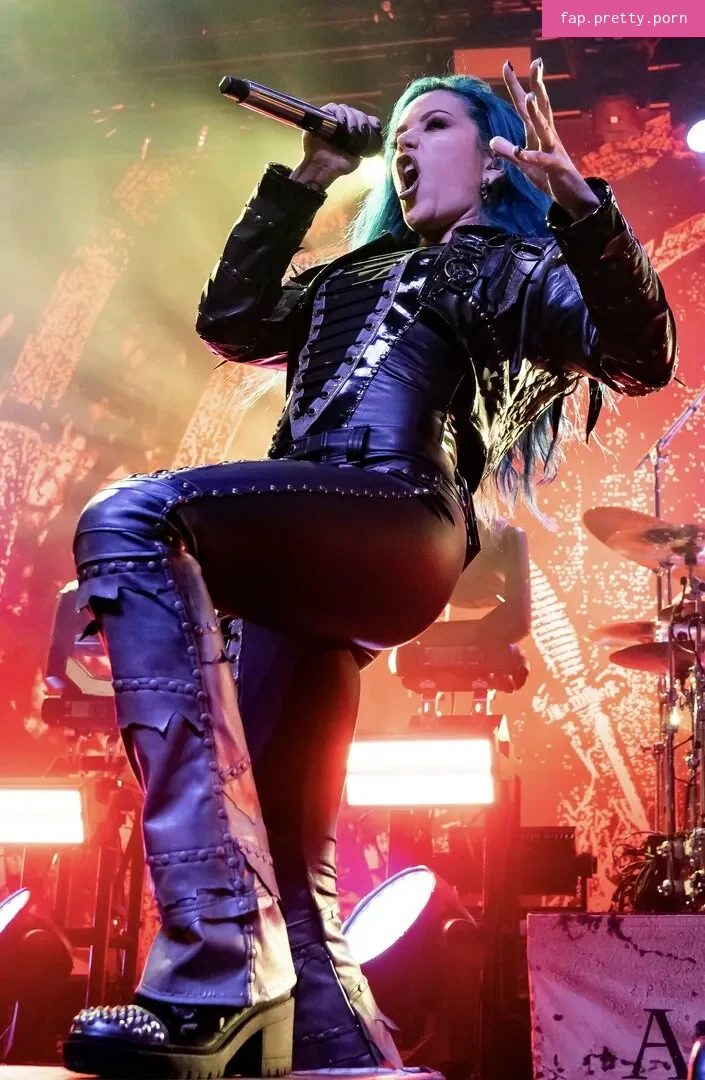 WomenMetal - Photo #69