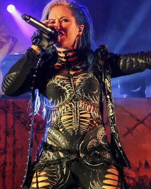 WomenMetal
