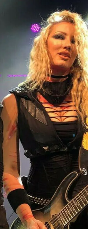 WomenMetal