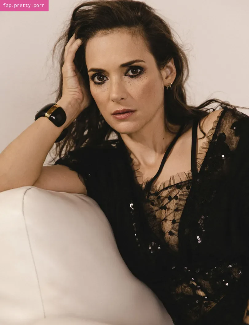 Winona Ryder - Photo #81