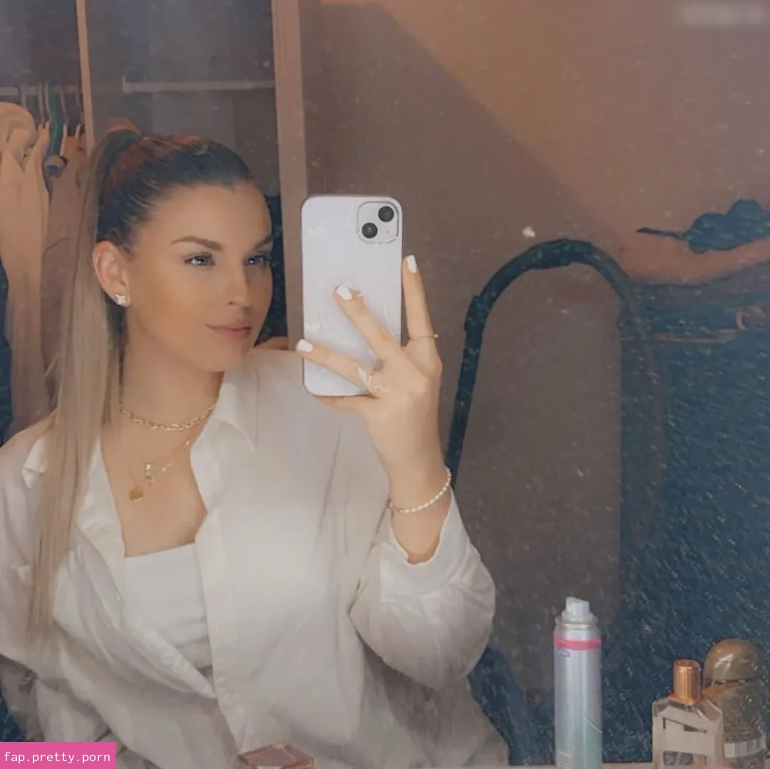 x_noelle00_x - Photo #03