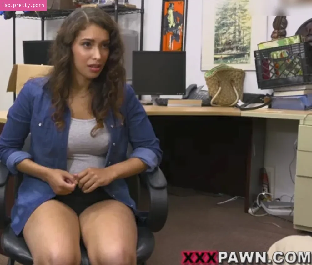 XXX Pawn - Photo #12