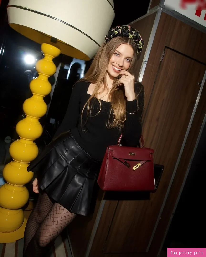 Xenia Tchoumitcheva - Photo #20