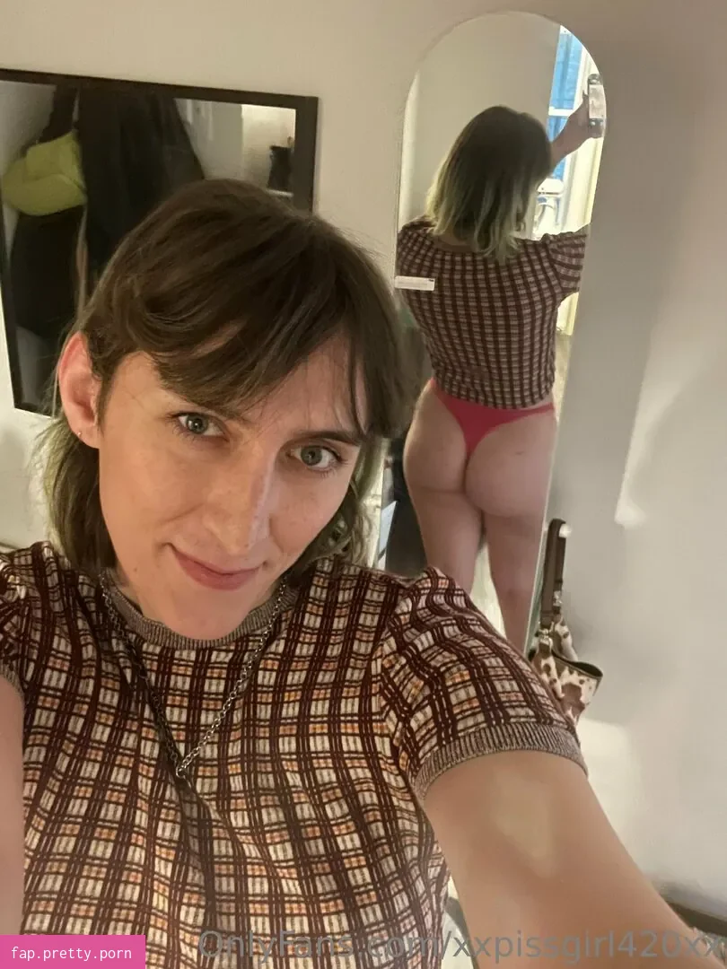 xxpissgirl420xx - Photo #51