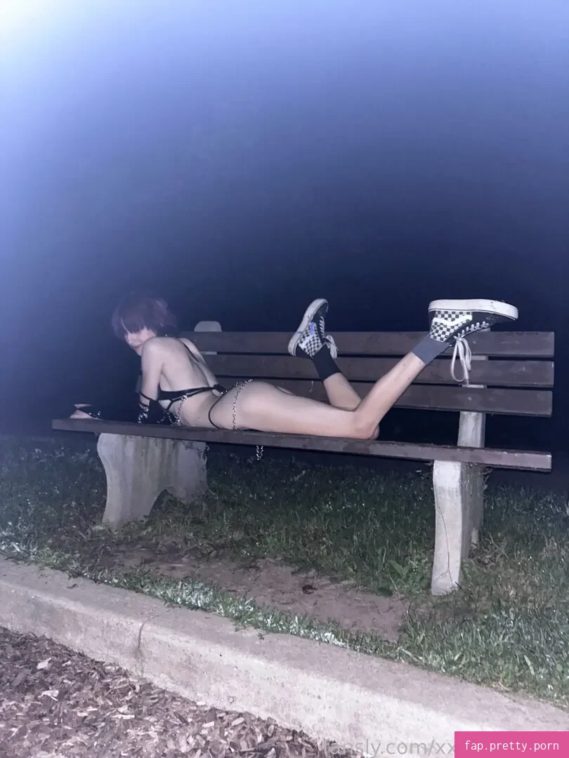 Xxxzombiezx - Photo #56