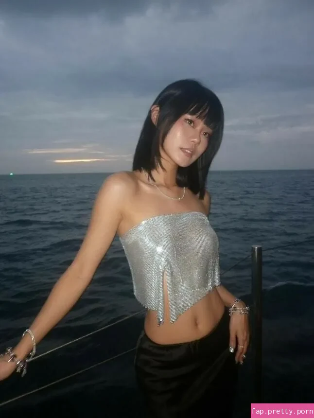 Yuuno - Photo #00