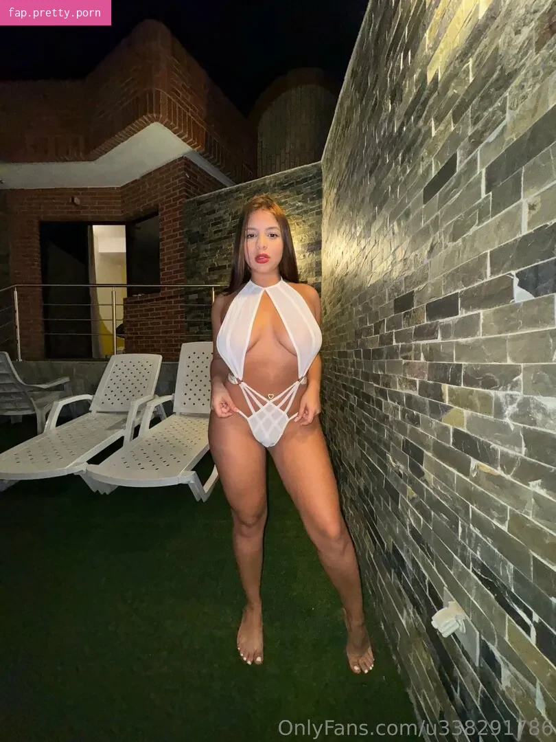 YaiselyDeluz - Photo #35