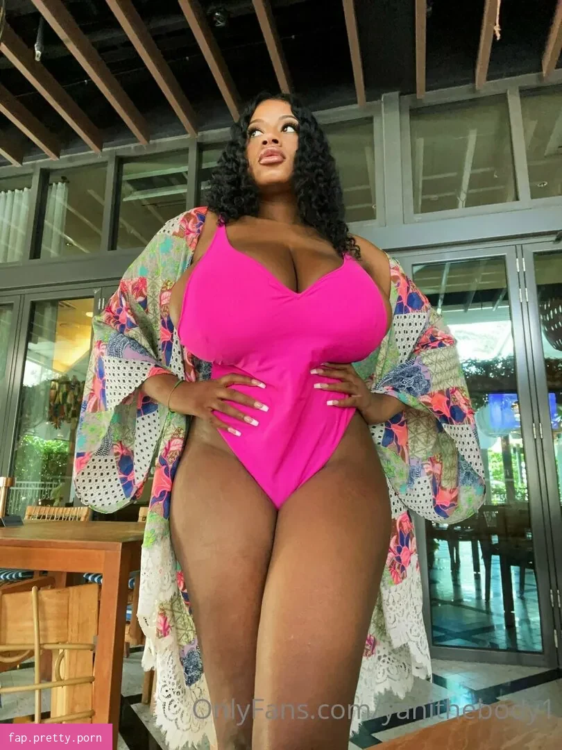 Yanithebbody1 - Photo #16