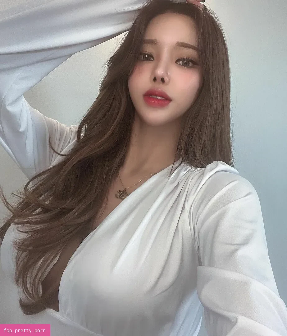 Yoon Chae Ah - Photo #04