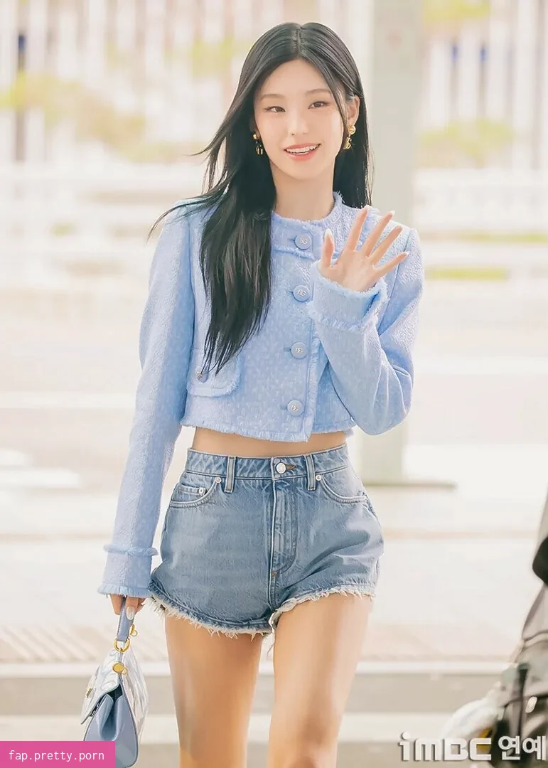 Yeji - Photo #15