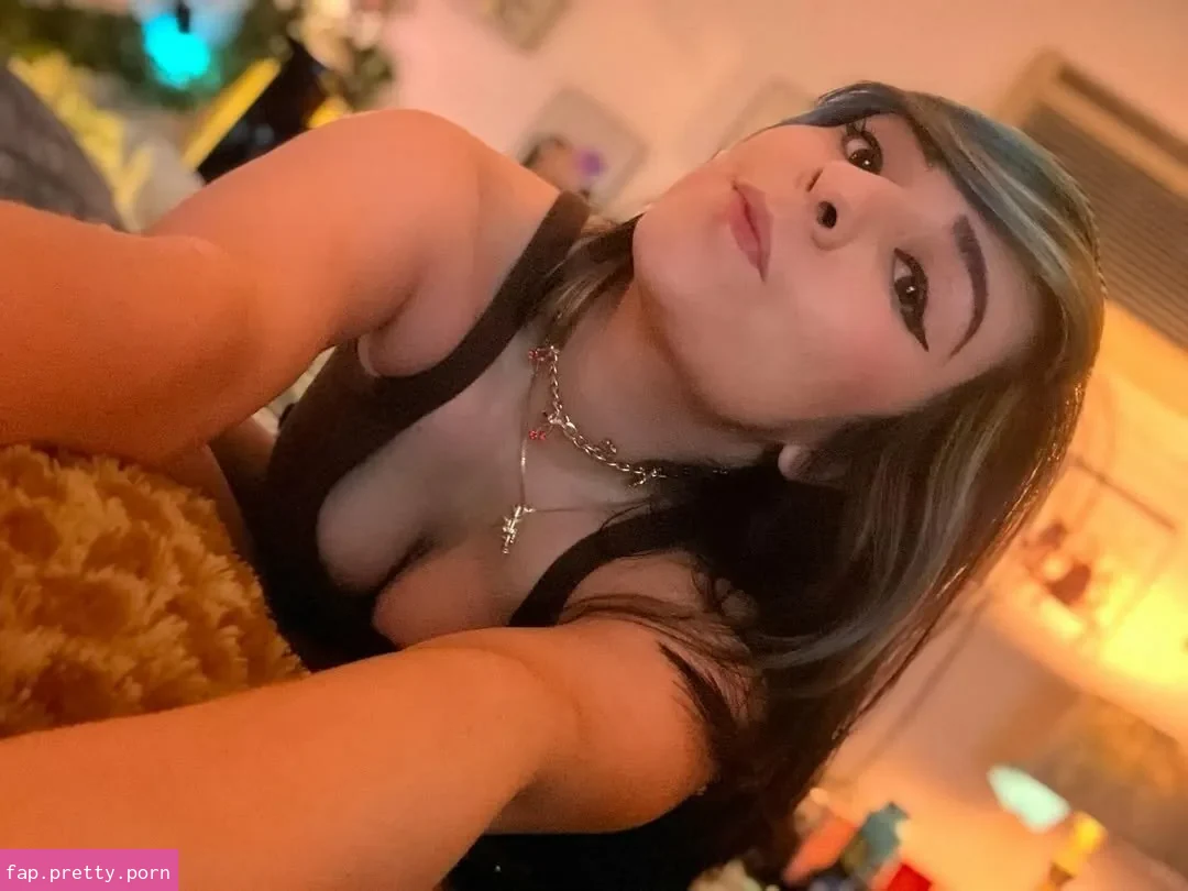 Yellowspoongirl - Photo #51