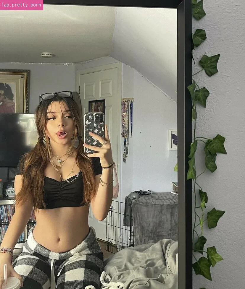 yessseeeniiaa - Photo #04