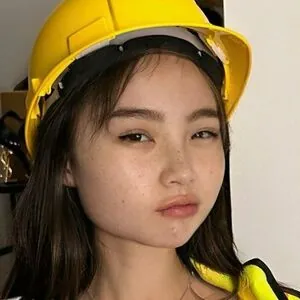 Yumi Eto