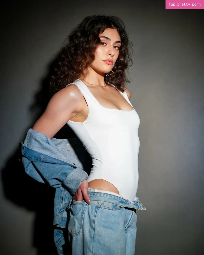 Yasmeen Fletcher - Photo #16