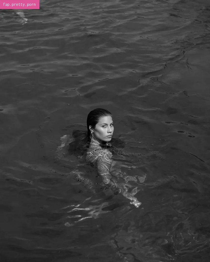 Yeela Frumkin - Photo #04