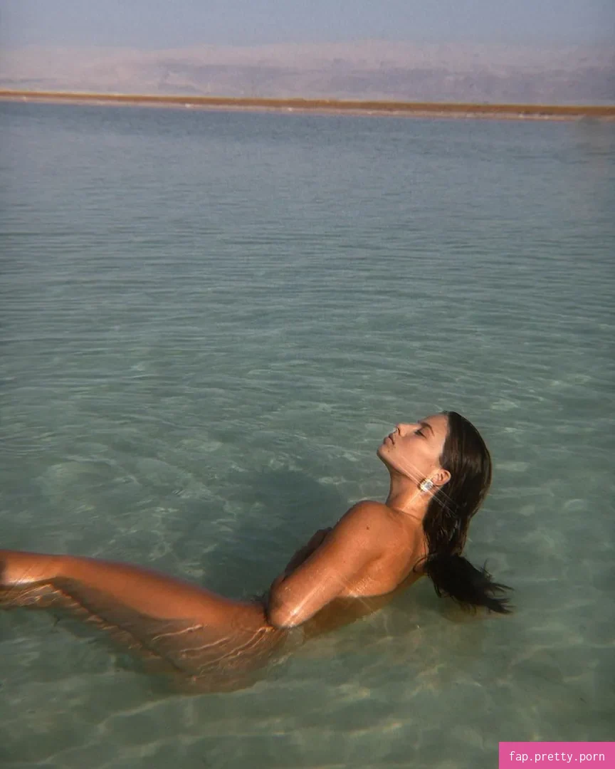Yeela Frumkin - Photo #07