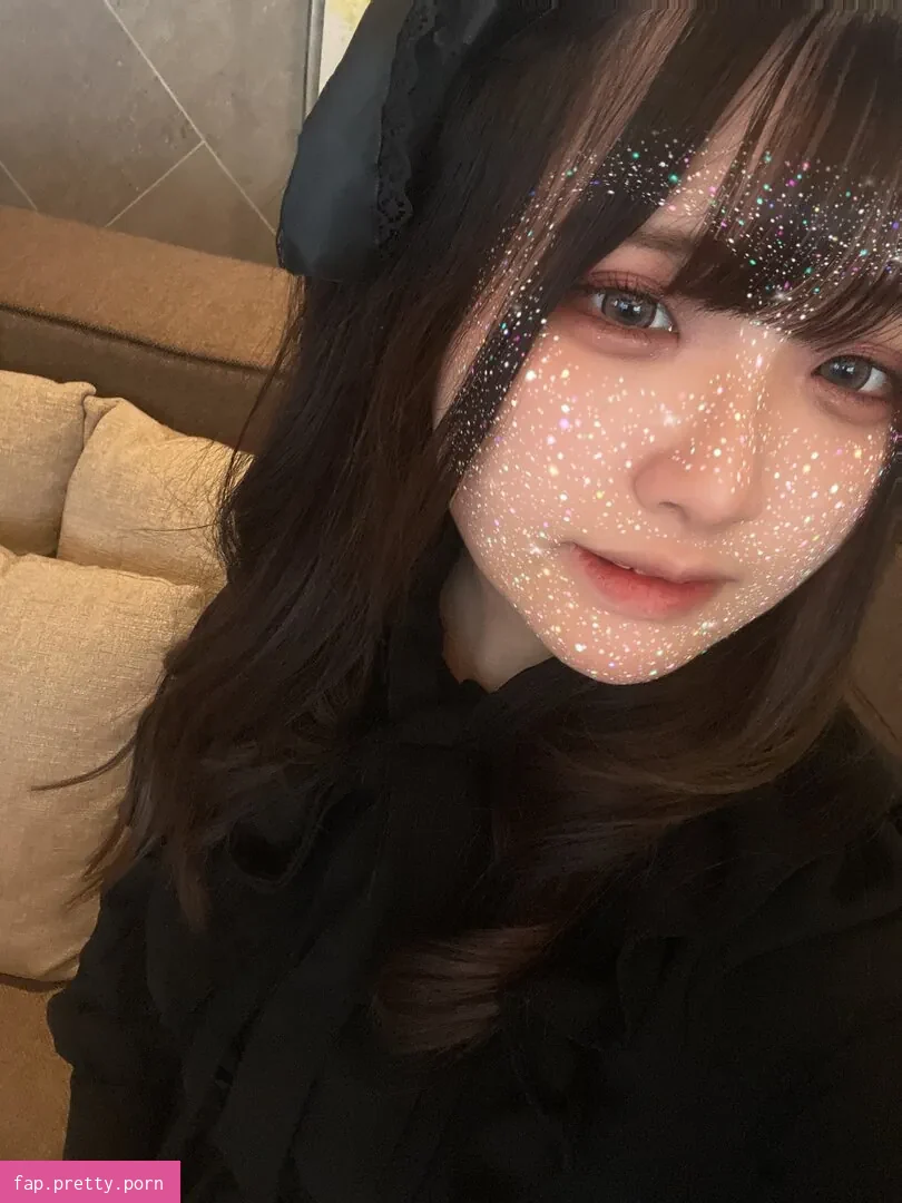 Yui Hiiragi - Photo #30