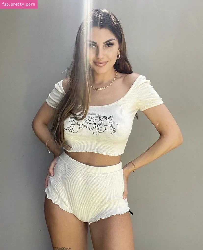 Yeliz Koc - Photo #31