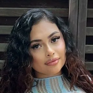Yessenia Loch