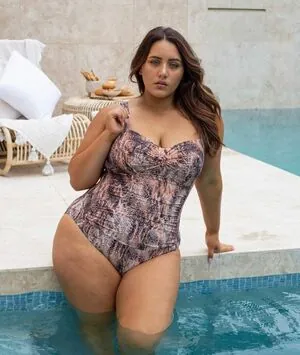 Yasmine MInovski