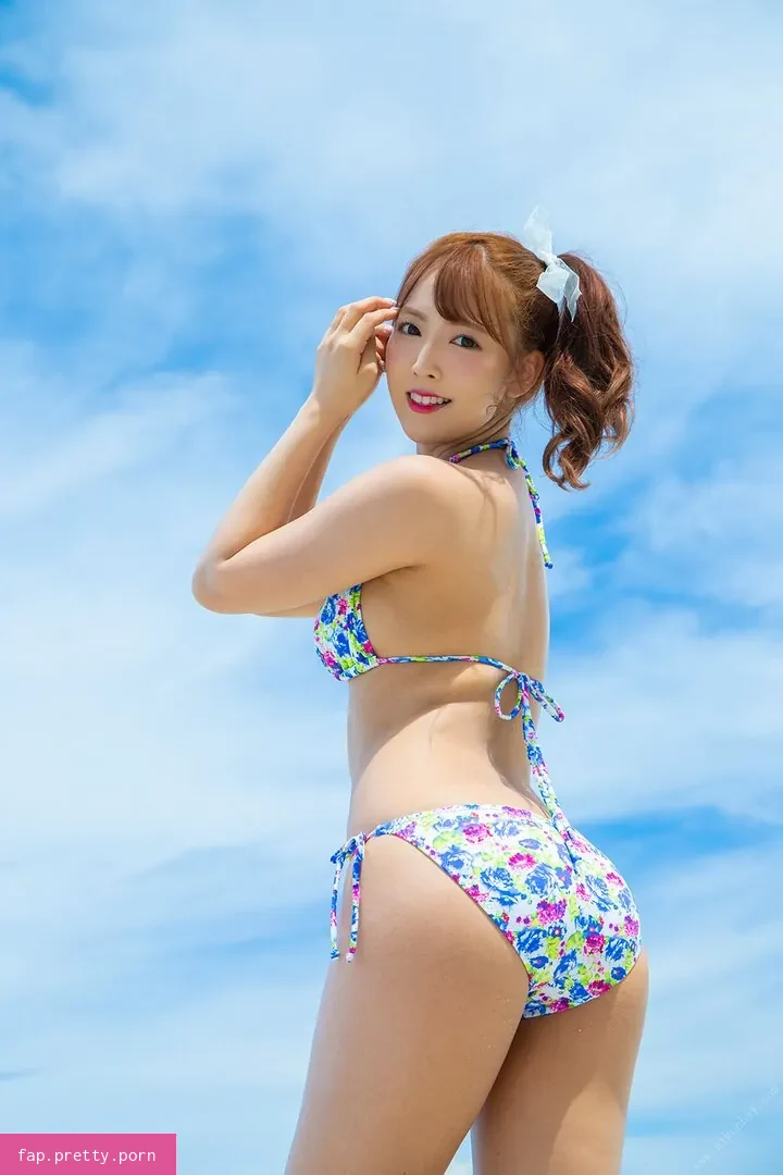 Yua Mikami - Photo #32