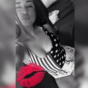 Yvette Monreal
