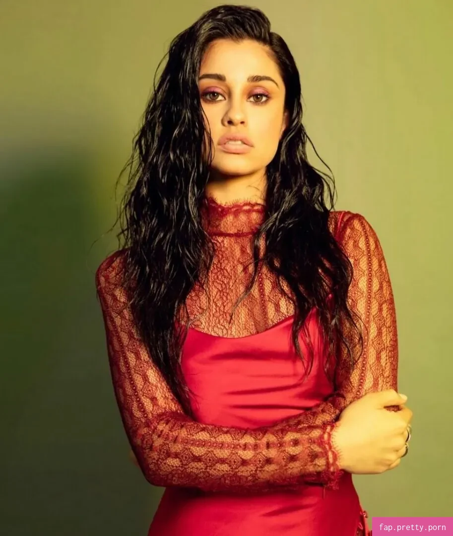 Yvette Monreal - Photo #00