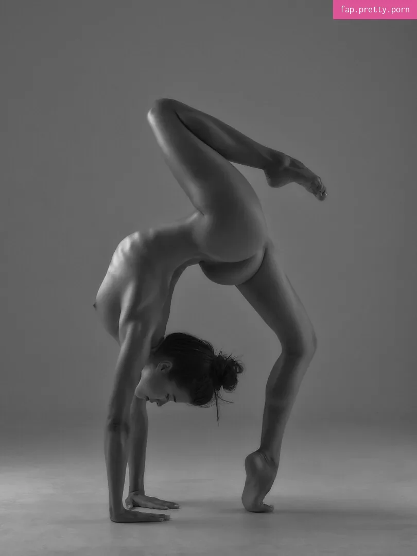 Yoana Nikolova - Photo #14