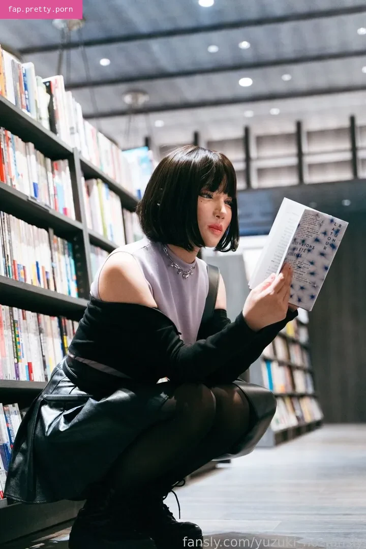 yuzuki_no_fansly - Photo #01