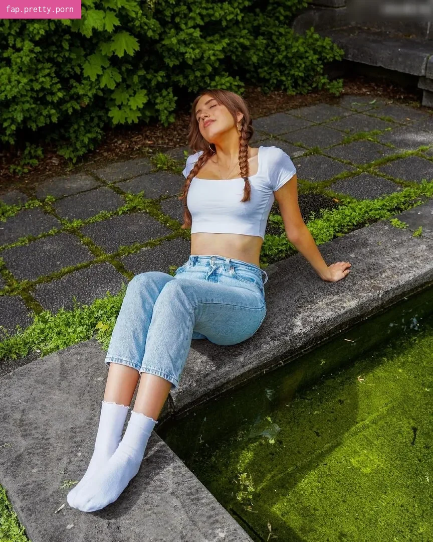 Yonca - Photo #19