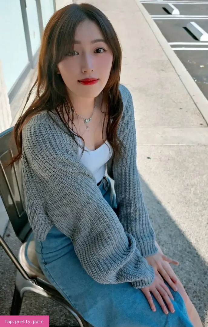Yoojin - Photo #26