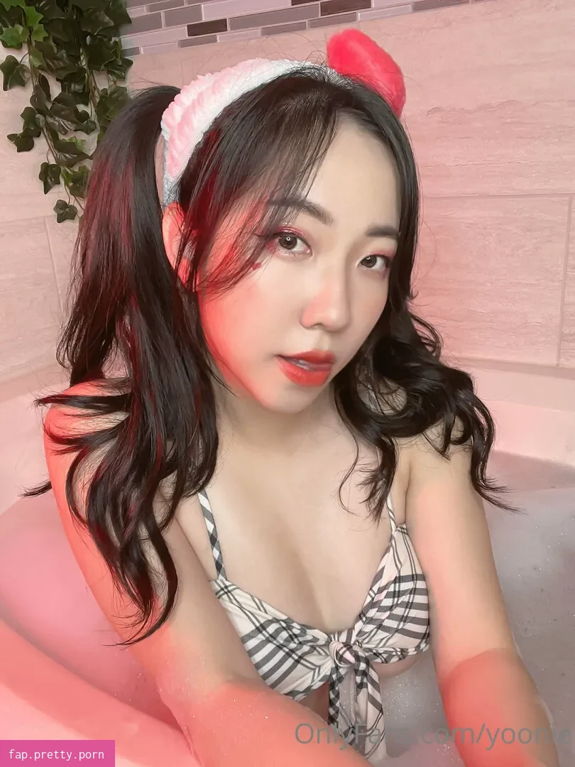 Yoonie - Photo #58