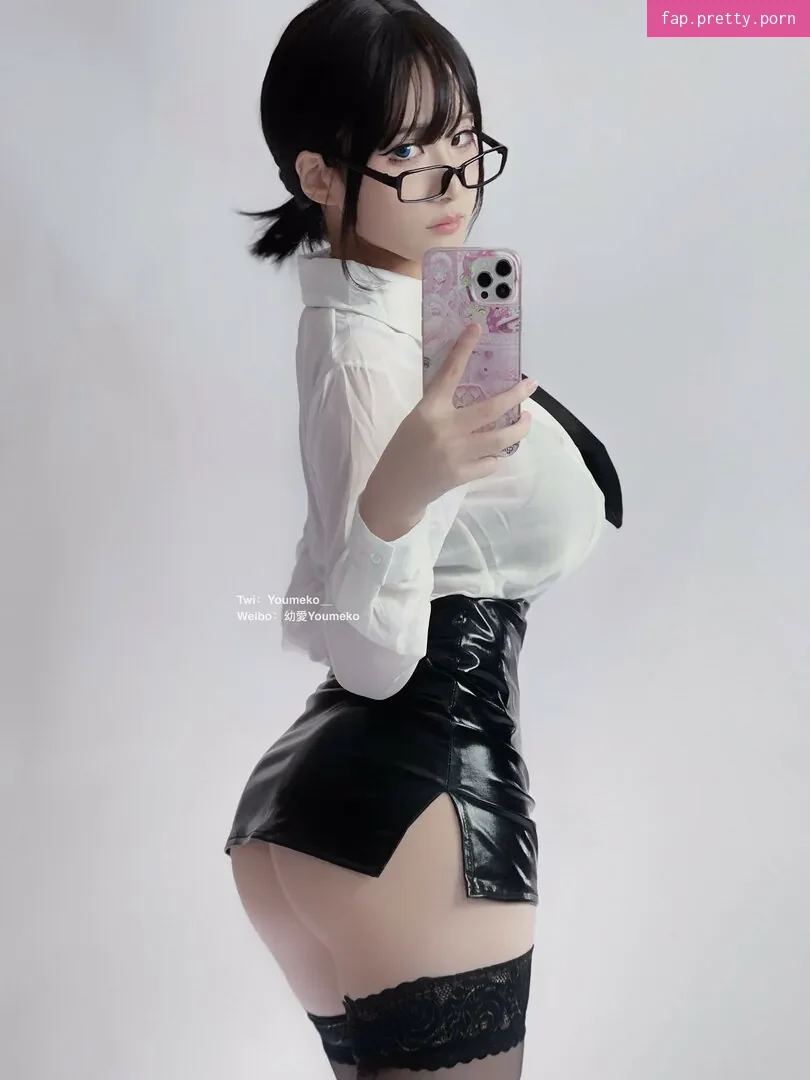 Youmeko - Photo #01