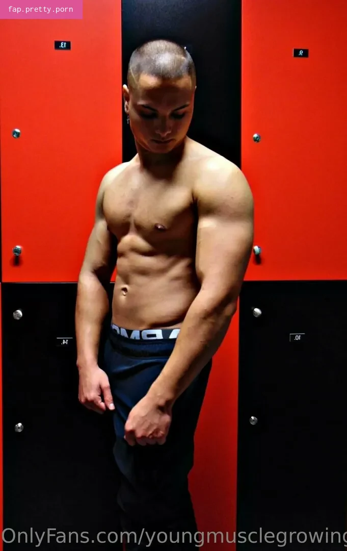 youngmusclegrowingboy - Photo #38