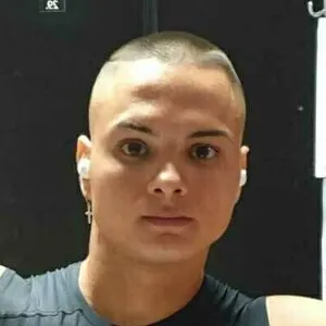 youngmusclegrowingboy