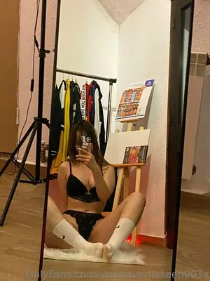 yourfavoriteteen003x