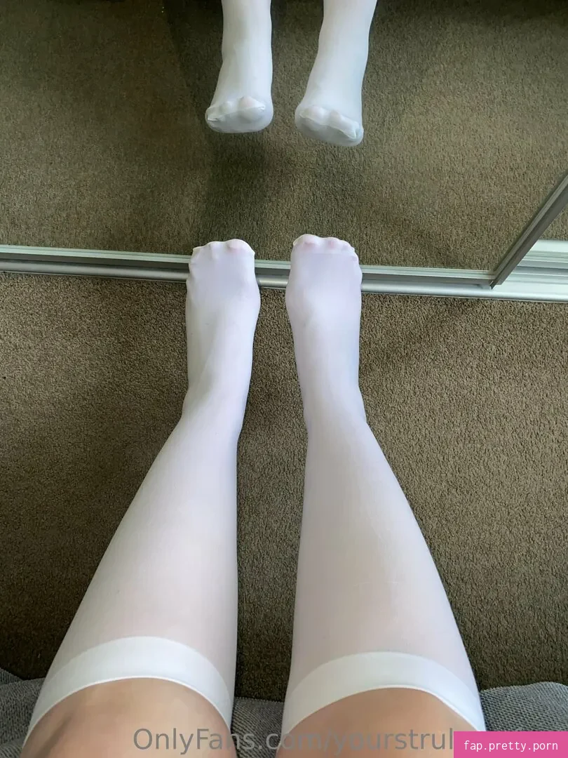 yourstrulymsfeet - Photo #27