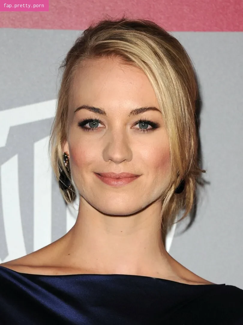 Yvonne Strahovski - Photo #70