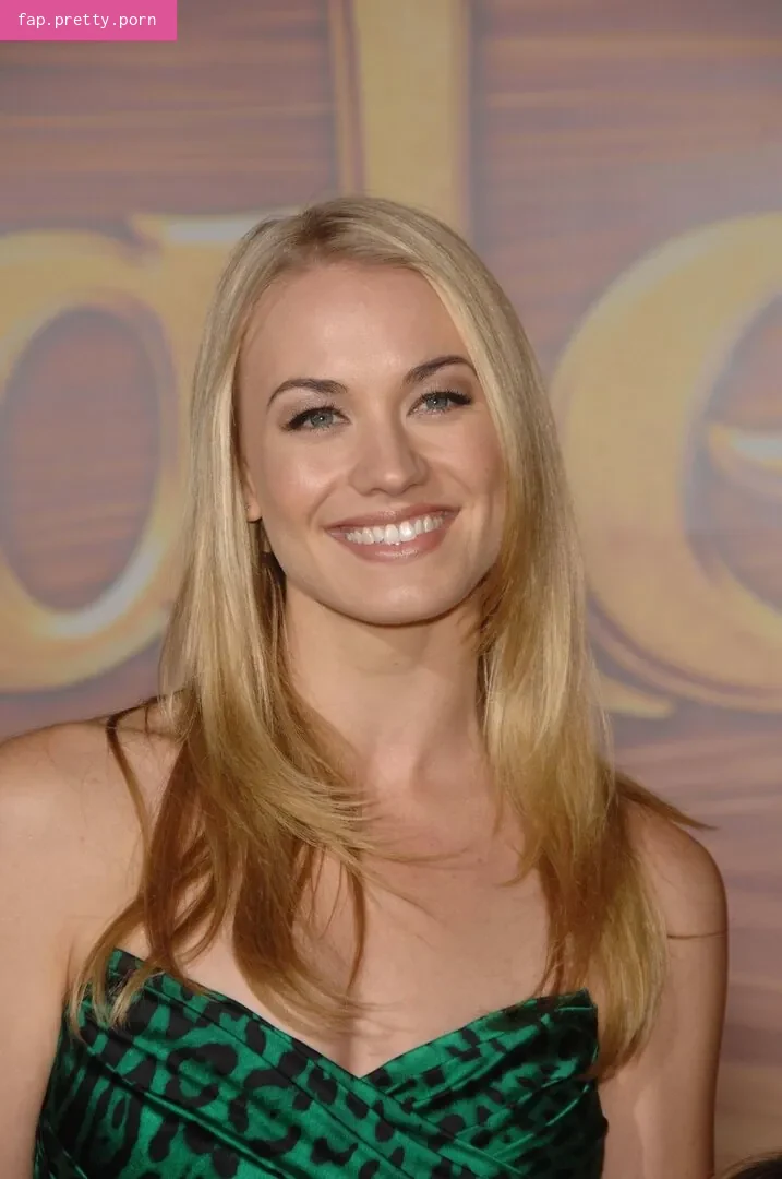 Yvonne Strahovski - Photo #68
