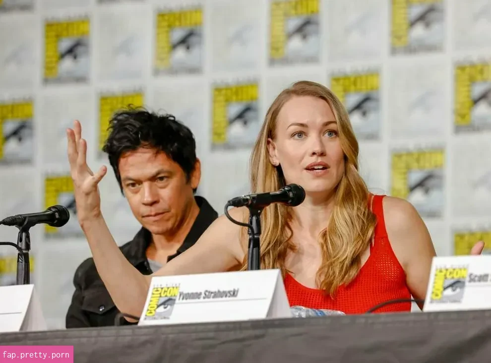 Yvonne Strahovski - Photo #75