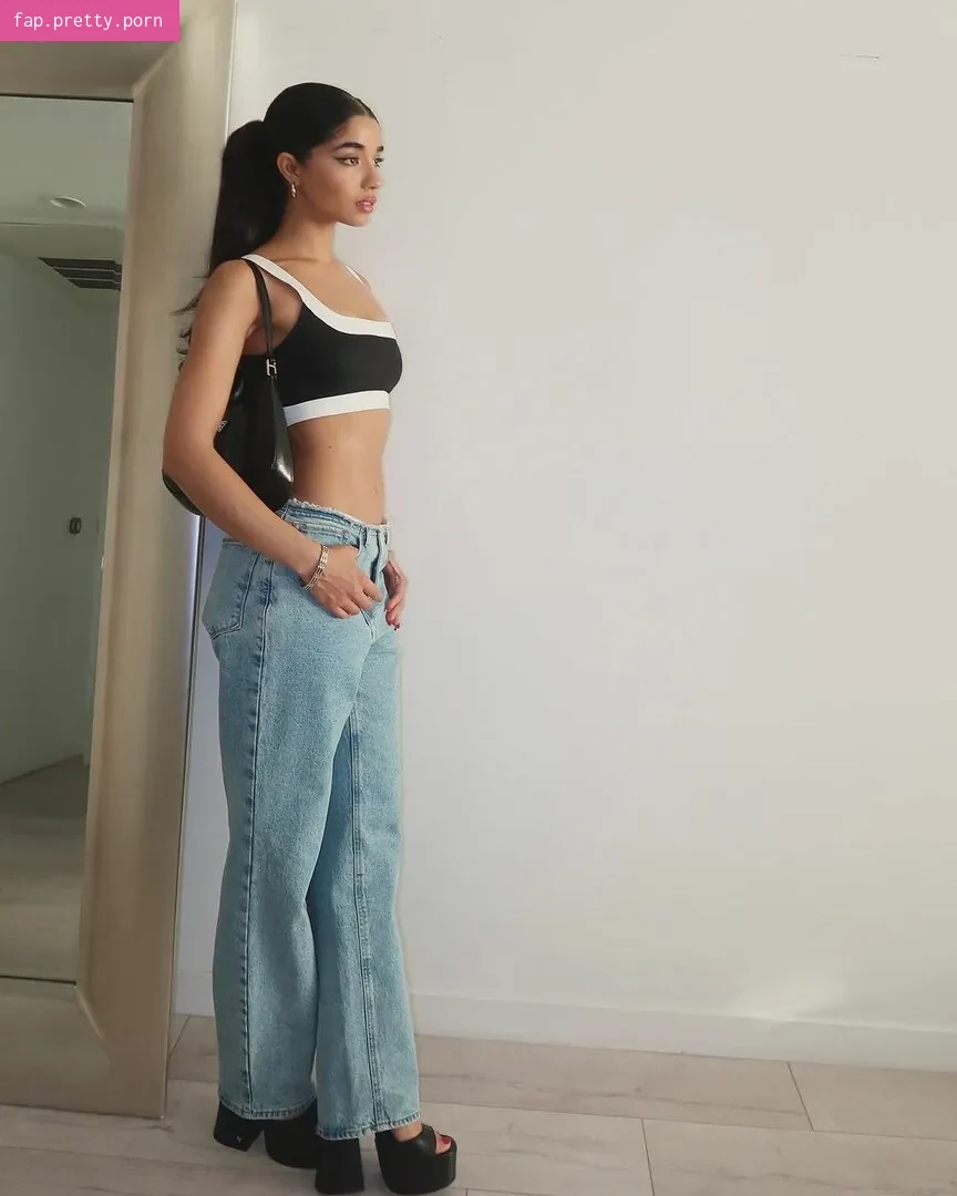 Yovanna Ventura - Photo #06