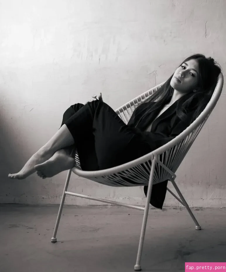 ZaraScarlett - Photo #02