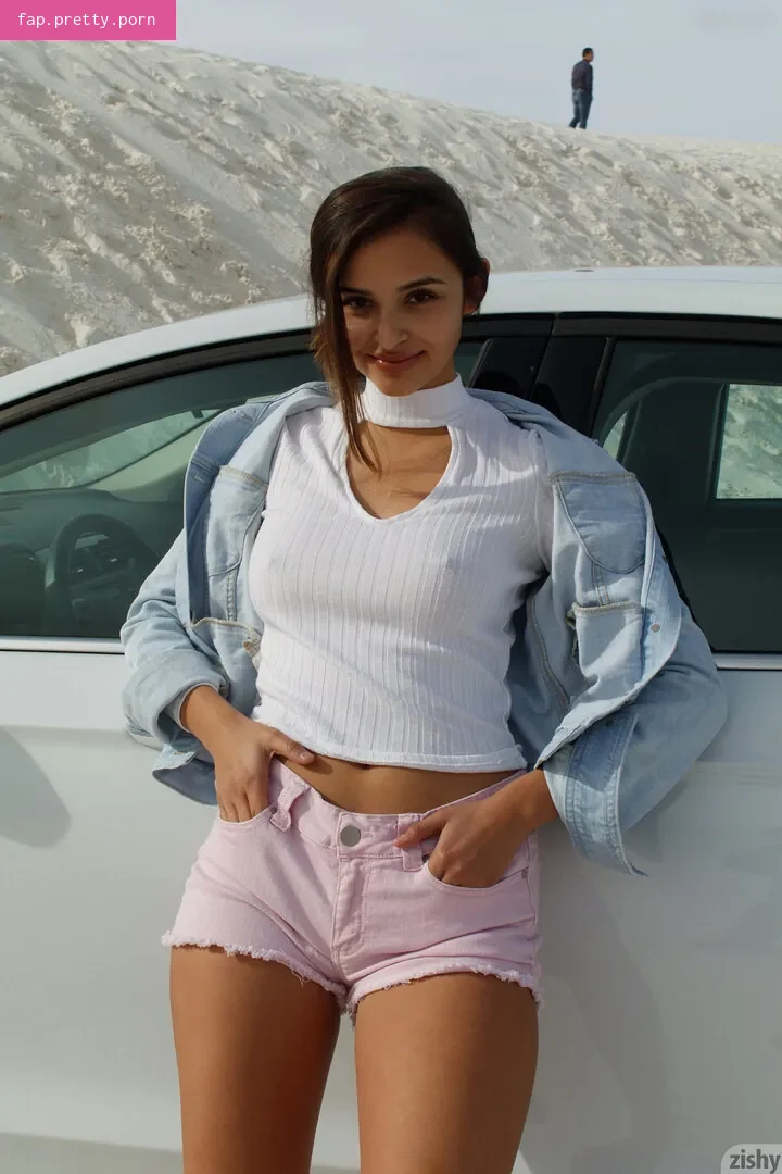 Zishys Alejandra Cobos - Photo #11