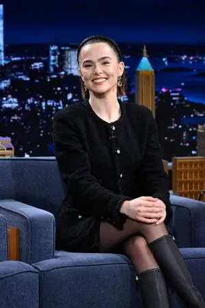 Zoey Deutch