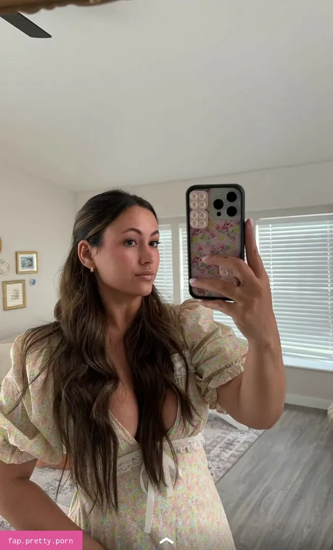 Zoe Ferguson - Photo #18